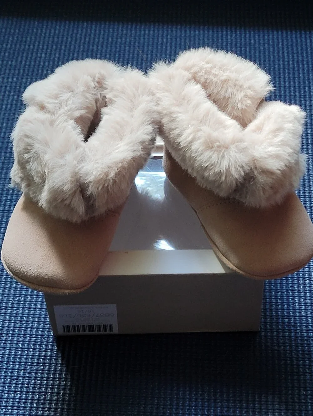 Baby Faux-Fur Trim Booties -size 1.5(3.8